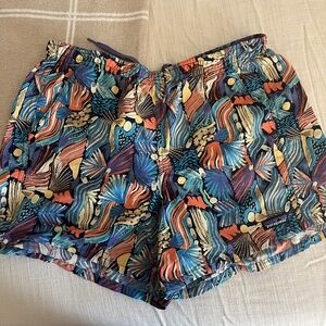 Patagonia baggie shorts 5” size M